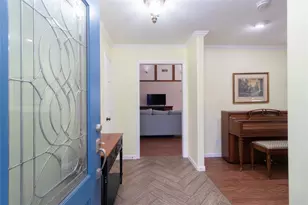 8919 Manhattan Dr, Houston, TX 77096 - Photo 6