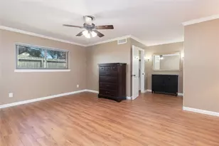 8919 Manhattan Dr, Houston, TX 77096 - Photo 14