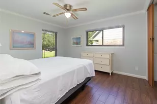 8919 Manhattan Dr, Houston, TX 77096 - Photo 28