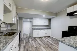 1236 San Felipe St, Angleton, TX 77515 - Photo 4