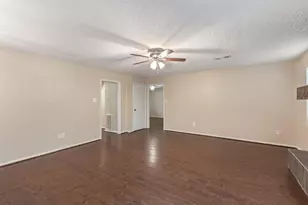 12527 Huntington Venture Dr, Houston, TX 77099 - Photo 8