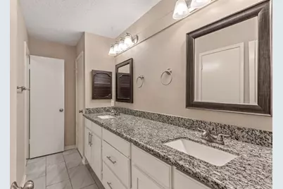 12527 Huntington Venture Drive, Houston, TX 77099 - Photo 18