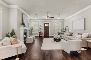 516 W 24th St, Houston, TX 77008 - Photo 2