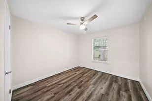 2134 Tower Bridge Rd, Pearland, TX 77581 - Photo 14