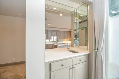 6 River Hollow Lane, Houston, TX 77027 - Photo 14