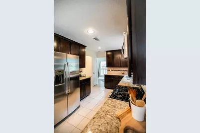 36 Fallenstone Drive, The Woodlands, TX 77381 - Photo 14