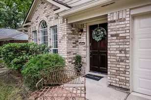 36 Fallenstone Dr, The Woodlands, TX 77381 - Photo 4
