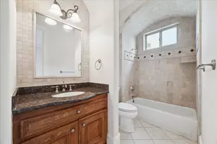 256 Post Oak Ln S, Houston, TX 77056 - Photo 12