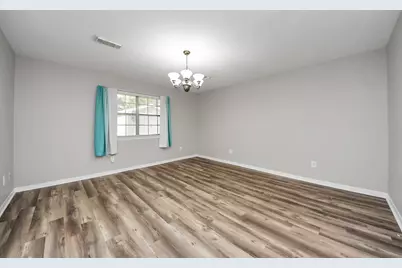 2804 Shady Creek Drive, Pearland, TX 77581 - Photo 10