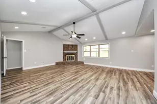 2804 Shady Creek Dr, Pearland, TX 77581 - Photo 6