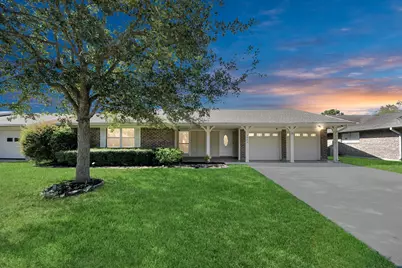 2804 Shady Creek Drive, Pearland, TX 77581 - Photo 1