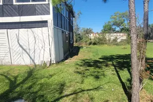 12018 Sandpiper Rd, Angleton, TX 77515 - Photo 2