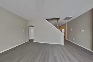 2610 Hilldale Park Ln, Spring, TX 77386 - Photo 2