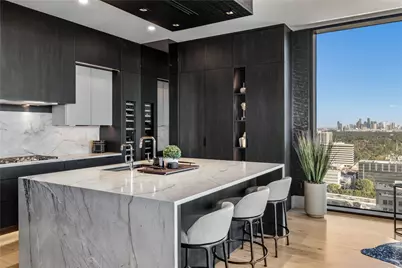 1409 Post Oak Boulevard #2301, Houston, TX 77056 - Photo 12