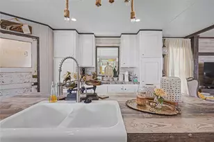 387 Lake Shore Dr, Trinity, TX 75862 - Photo 14