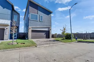 5702 Rucio Ln, Houston, TX 77092 - Photo 2