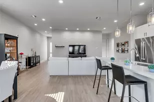 5702 Rucio Ln, Houston, TX 77092 - Photo 8