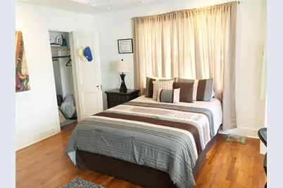 2202 W Main Street, Houston, TX 77098 - Photo 8