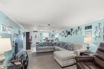 8409 Montridge Drive, Houston, TX 77055 - Photo 10