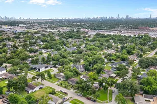 8409 Montridge Dr, Houston, TX 77055 - Photo 30