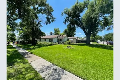 8409 Montridge Drive, Houston, TX 77055 - Photo 6