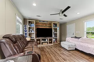 6513 Wickwillow Ln, Alvin, TX 77511 - Photo 10