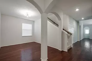 10019 Lynnwood Dr, Baytown, TX 77521 - Photo 8