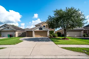 10019 Lynnwood Dr, Baytown, TX 77521 - Photo 4