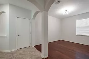 10019 Lynnwood Dr, Baytown, TX 77521 - Photo 10