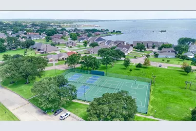 11429 Outrigger Drive, Willis, TX 77318 - Photo 22