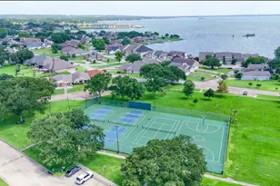11429 Outrigger Dr, Willis, TX 77318 - Photo 22