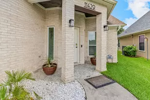 11429 Outrigger Dr, Willis, TX 77318 - Photo 4