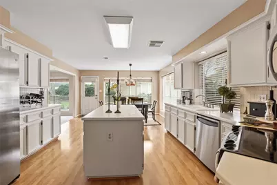 2005 Crescent Shore Drive, League City, TX 77573 - Photo 8