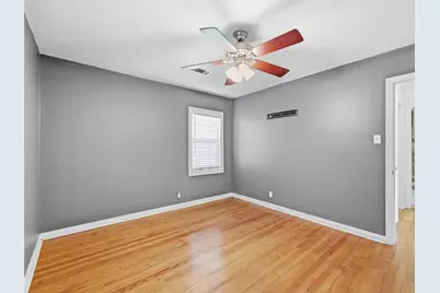 2110 7th Street, Port Neches, TX 77651 - Photo 16