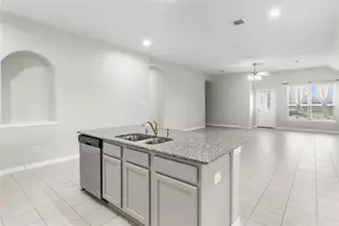 131 San Jacinto Dr, Baytown, TX 77523 - Photo 10