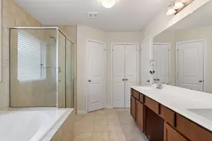 1668 Maggie Trail Dr, Alvin, TX 77511 - Photo 16
