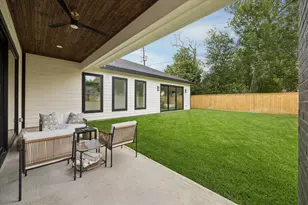 1302 Springrock Ln, Houston, TX 77055 - Photo 26