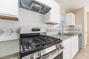 15831 Crooked Arrow Dr, Sugar Land, TX 77498 - Photo 12