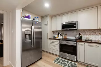 5217 Arboles Drive #E, Houston, TX 77035 - Photo 10