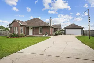 3603 Lone Pine Dr, Santa Fe, TX 77510 - Photo 1
