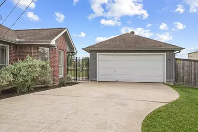 3603 Lone Pine Drive, Santa Fe, TX 77510 - Photo 4
