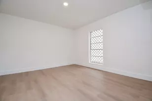 7528 Chevy Chase Dr, Houston, TX 77063 - Photo 28