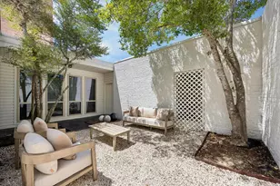 7528 Chevy Chase Dr, Houston, TX 77063 - Photo 26