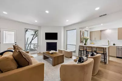 7528 Chevy Chase Drive, Houston, TX 77063 - Photo 10