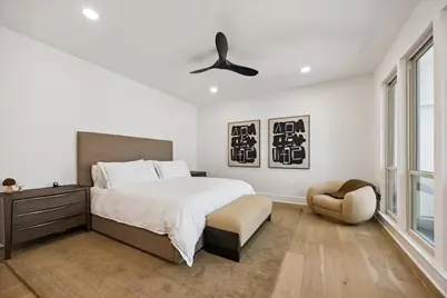 7528 Chevy Chase Drive, Houston, TX 77063 - Photo 16