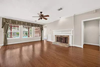 5807 Pendelton Place Drive, Sugar Land, TX 77479 - Photo 12