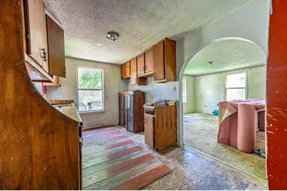 207 N Logan Street, Texas City, TX 77590 - Photo 10