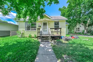 207 N Logan St, Texas City, TX 77590 - Photo 1