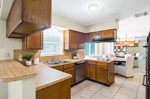 6230 Sunnygate Dr, Spring, TX 77373 - Photo 12
