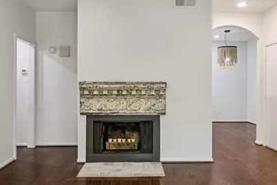 11711 Memorial Drive #47, Houston, TX 77024 - Photo 12